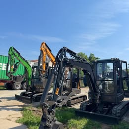 GHM Z70 14330 lb AC Cab Excavator Kubota V2607 Diesel