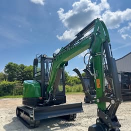 GHM Z40 AC Cab Mini Excavator Kubota Diesel 8818 lb
