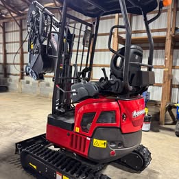 XN18 Mini Excavator – Compact Size, Premium Performance